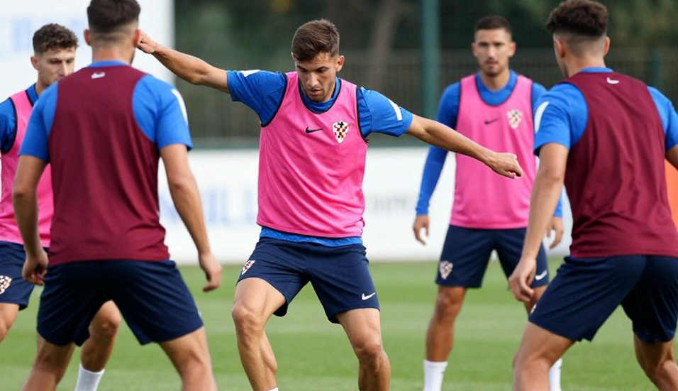 Kỳ chuyển nhượng V.League: bản hợp đồng, quỹ lương và những cuộc đời sang trang