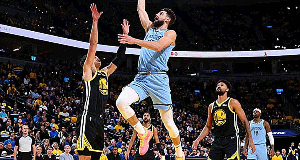 LA Clippers mất 5 lượt chọn vòng 1, phạt 30 triệu USD và lệnh cấm 1 năm với Steve Ballmer: Hóa đơn đắt nhất lịch sử NBA LA Clippers mất 5 lượt chọn vòng 1, phạt 30 triệu USD và lệnh cấm 1 năm với Steve Ballmer: Hóa đơn đắt nhất lịch sử NBA