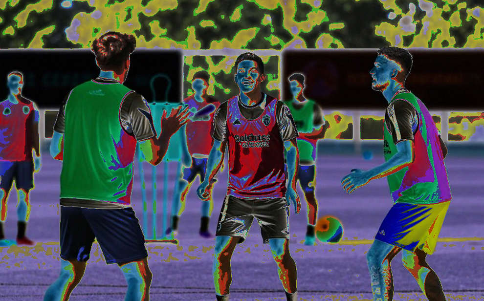 V-League 2026: Khi đồng tiền đến trước, trái bóng lăn sau V-League 2026: Khi đồng tiền đến trước, trái bóng lăn sau