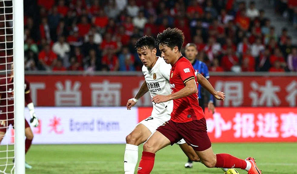 CLB Hà Nội thua sốc 1-4 trước SLNA: Khi 'ông lớn' chưa biết mùi thắng ở V-League 2026-2027