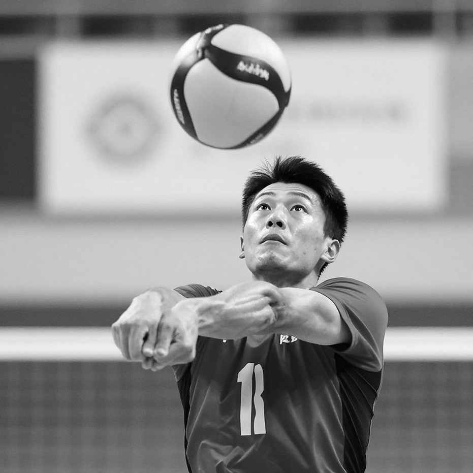 Bóng chuyền sinh viên toàn quốc 2026: Đà Nẵng vô địch và dáng đi khập khiễng trong hành lang nhà thi đấu
