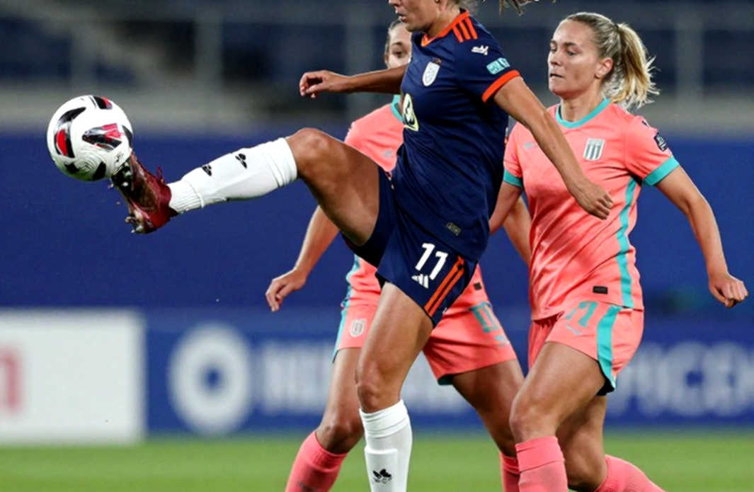 Messi giã từ đội tuyển Argentina: AFA tri ân phút 10, quốc hội đề xuất danh hiệu đại sứ Messi giã từ đội tuyển Argentina: AFA tri ân phút 10, quốc hội đề xuất danh hiệu đại sứ