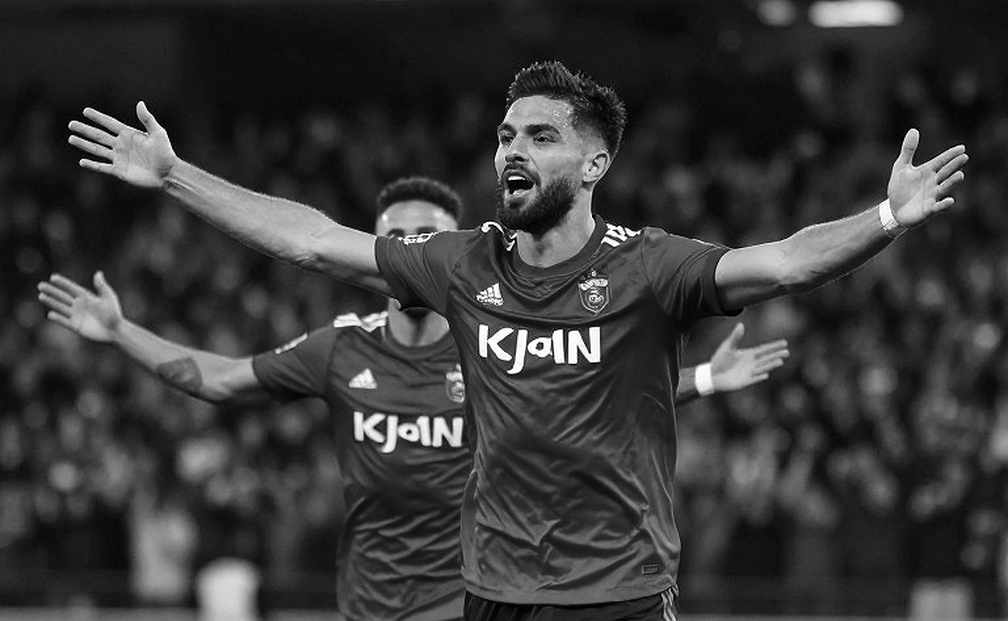 Man United thua ngược Brighton sau khi dẫn 2-0: Carrick, Hürzeler và điều khoản chuyển trạng thái bị bỏ quên