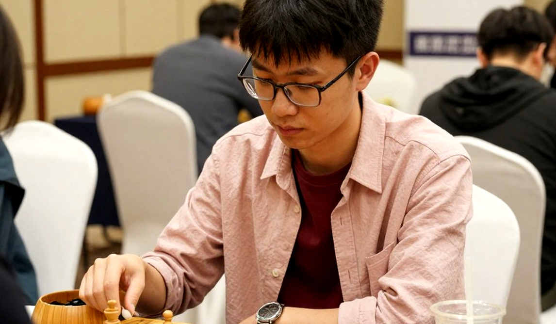 Bản ghi chép ván cờ và bài học về thế hệ: Khi ngoại giao gặp gỡ những kỳ thủ tuổi 20