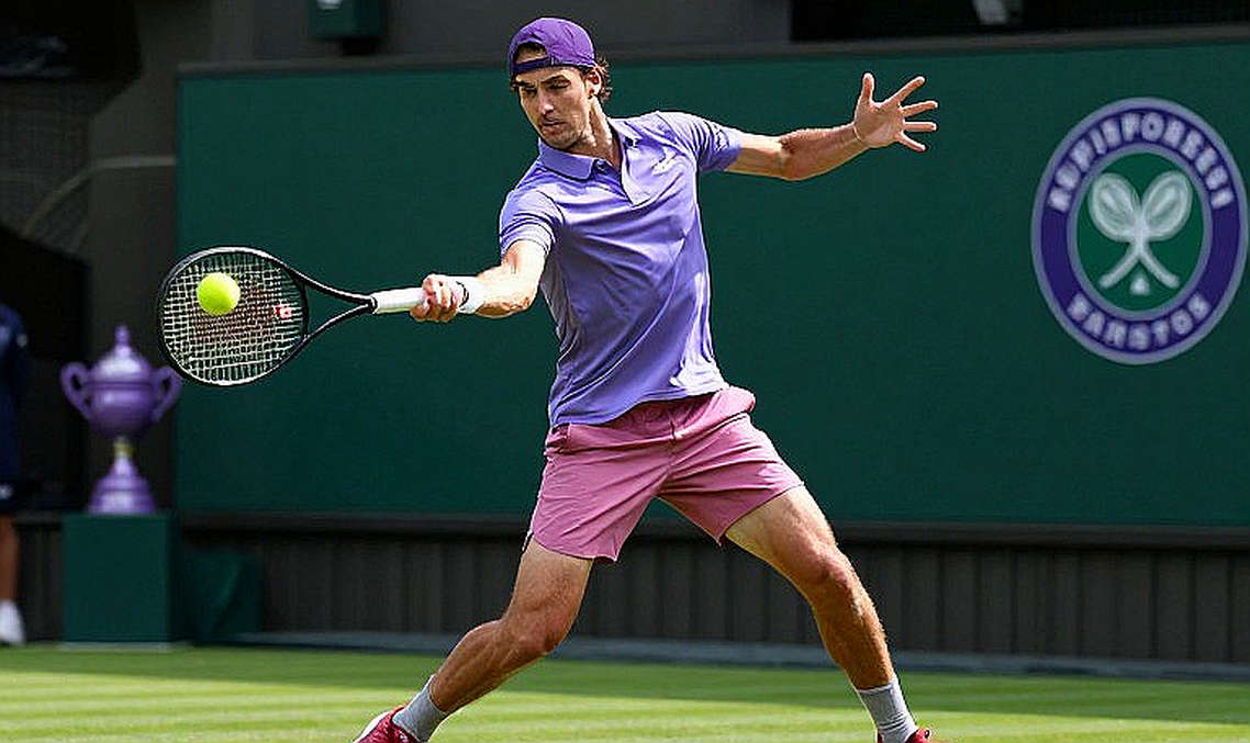 US Open ngày mưa dồn nén: Pegula thắng chớp nhoáng, Alcaraz và Sabalenka đối mặt áp lực điểm số