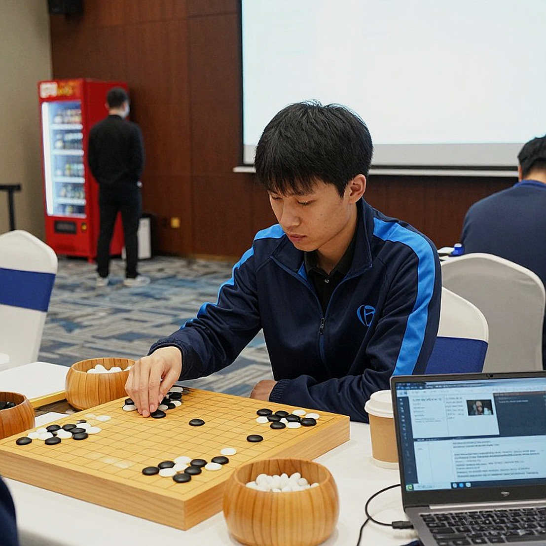 Thủ tướng Ấn Độ tặng biểu đồ điểm World Cup cho Tổng thống Uzbekistan: Javokhir Sindarov nhận món quà ngoại giao từ Modi
