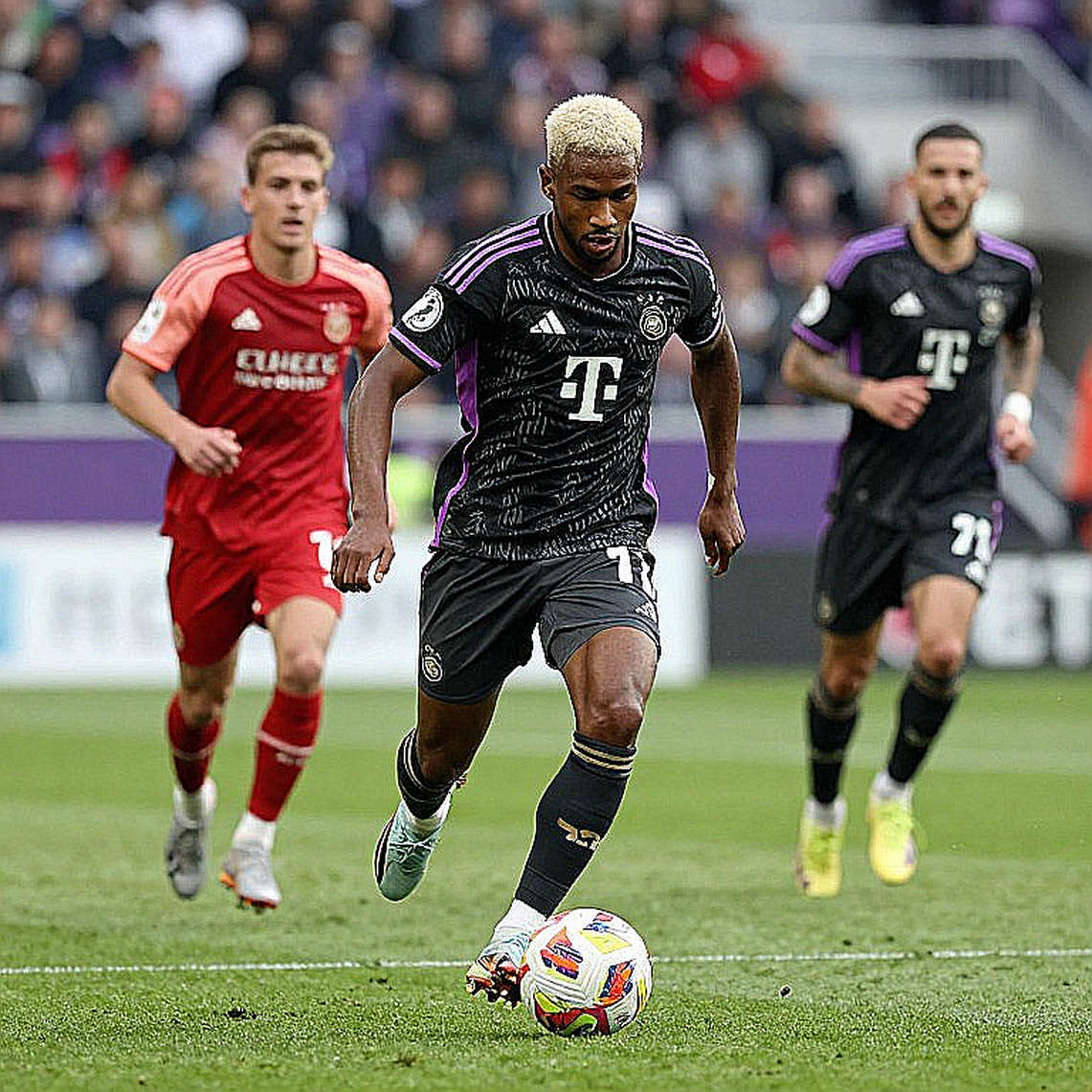Khoảng trống dữ liệu ở V.League: vì sao tin chuyển nhượng Việt Nam luôn đến muộn và luôn sai Khoảng trống dữ liệu ở V.League: vì sao tin chuyển nhượng Việt Nam luôn đến muộn và luôn sai