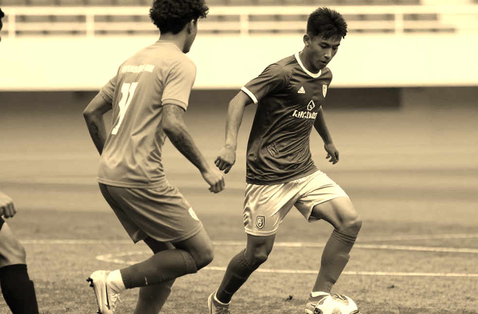 Tiếng ồn chuyển nhượng V.League và những khoảng trống không ai đếm Tiếng ồn chuyển nhượng V.League và những khoảng trống không ai đếm