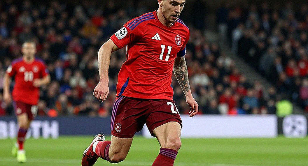 Áo số 8 ở Club América: Carlos Álvarez và bài toán sáng tạo chưa có mẫu dữ liệu Áo số 8 ở Club América: Carlos Álvarez và bài toán sáng tạo chưa có mẫu dữ liệu
