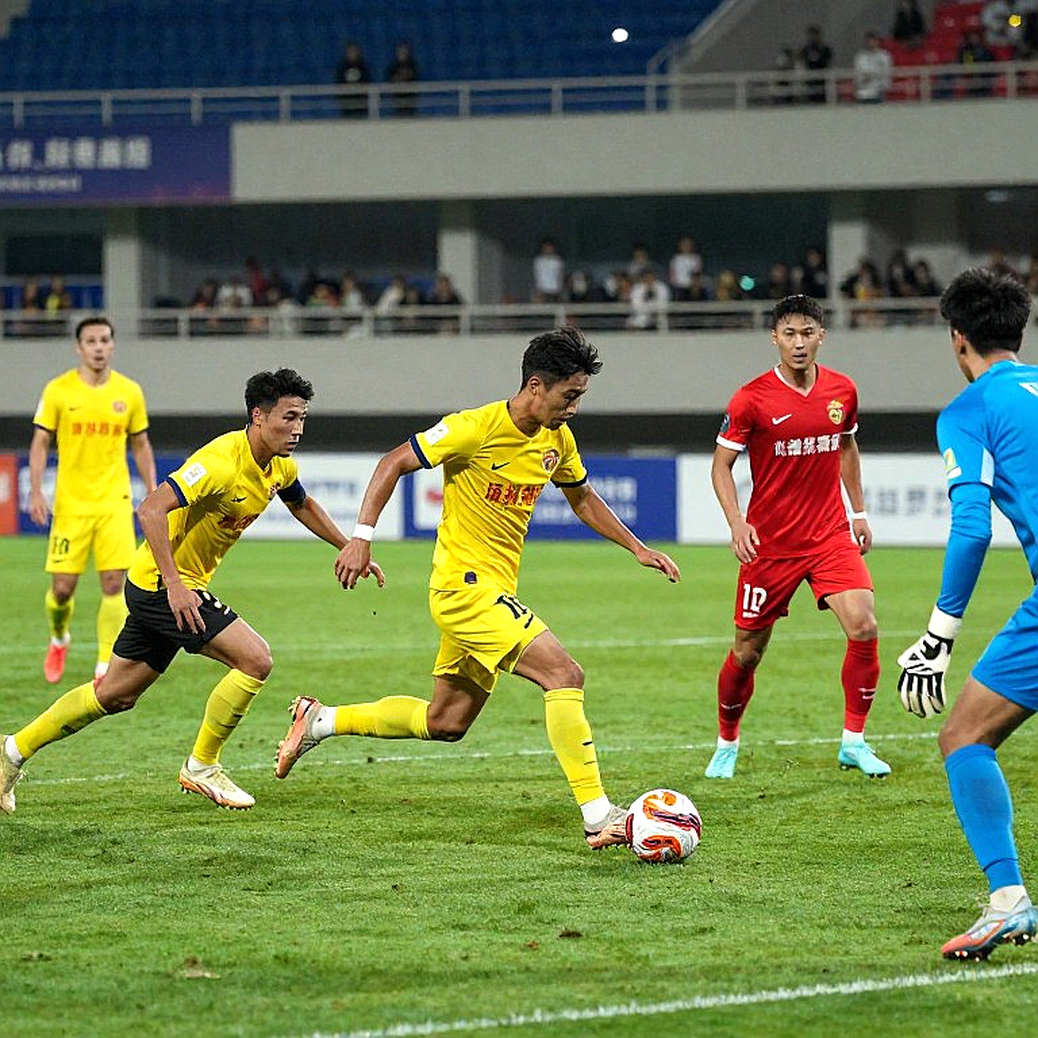 Bryan Ly: From Man City Academy to Da Nang's Midfield Revolution