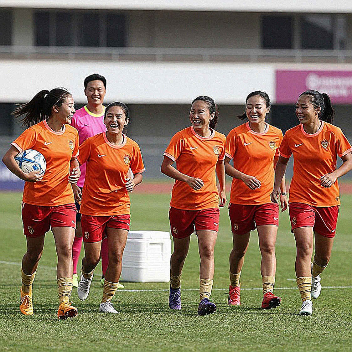 U17 nữ Việt Nam giành vé dự chung kết châu Á 2027: khi 28 bàn thắng cần được đọc lại bằng hình học
